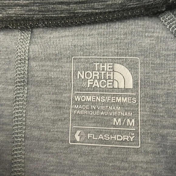 The North Face Women’s Gray Long Sleeve T-Shirt - Picture 2 of 4